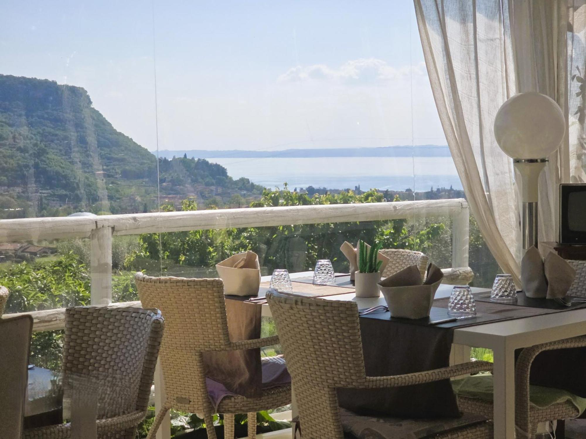 Relais Villa Olivi Costermano Luaran gambar