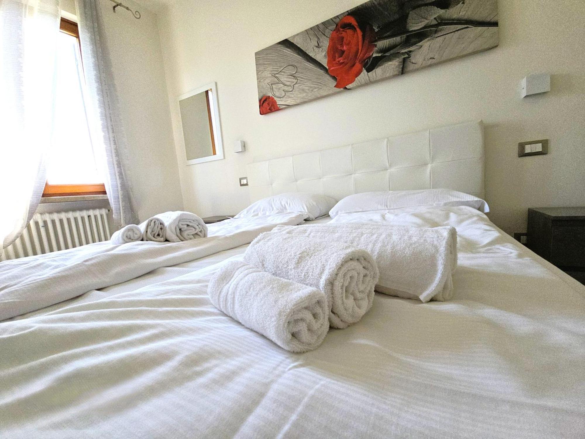 Relais Villa Olivi Costermano Bilik gambar